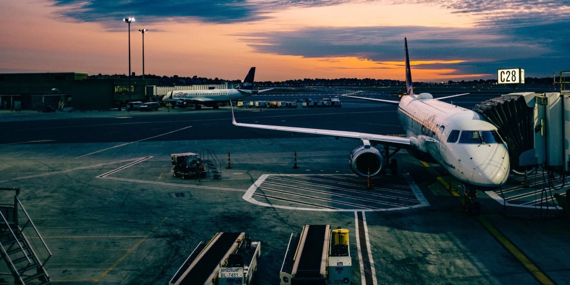 Aviobook client case