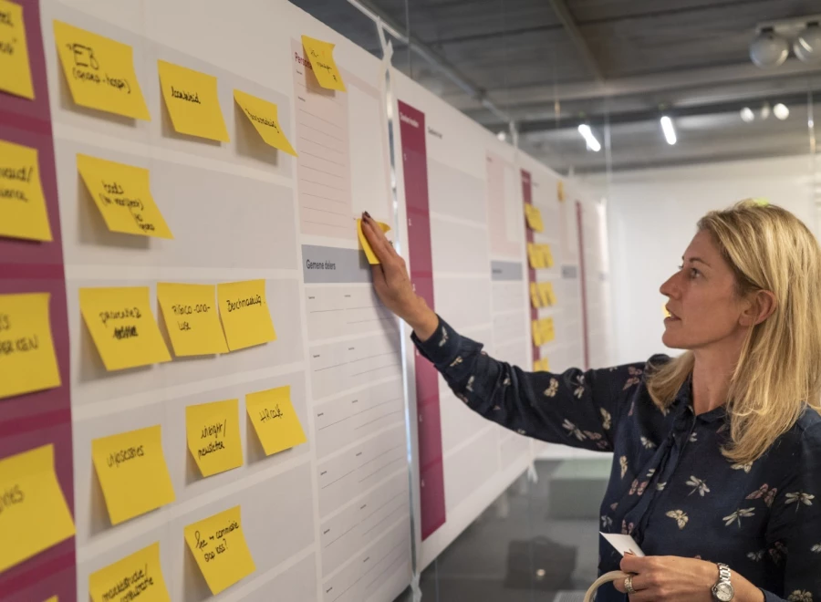 Testimonial 4 Background